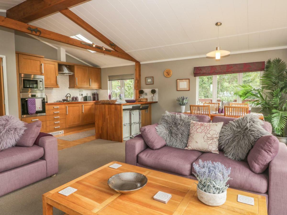 Bulmer Farm Lodge มัลทัน ภายนอก รูปภาพ
