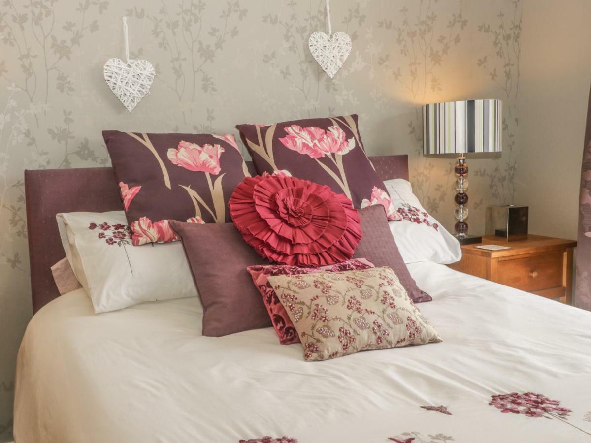 Bulmer Farm Lodge มัลทัน ภายนอก รูปภาพ
